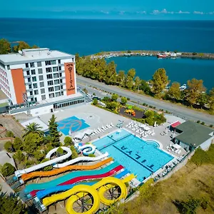 4* فندق تيليا